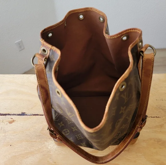 Louis Vuitton Monogram Canvas Noé Large Bag - Picture 2 of 4